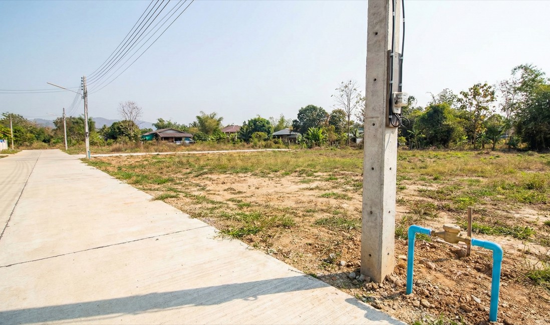 คู่มือซื้อที่ดินเชียงราย ปี 2569: 5 “จุดตาย” ที่ต้องเช็คก่อนจ่ายเงิน (ฉบับอัปเดตหลังน้ำท่วมและรถไฟมา)